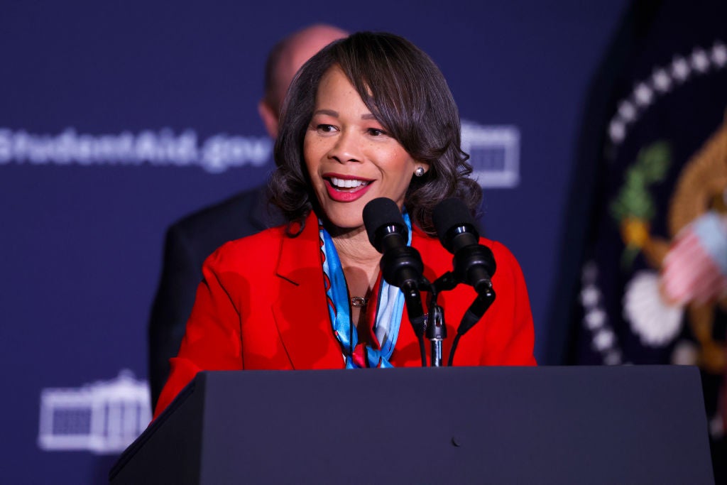 Lisa Blunt Rochester Makes History, Will Become Delaware's First Black Female Senator