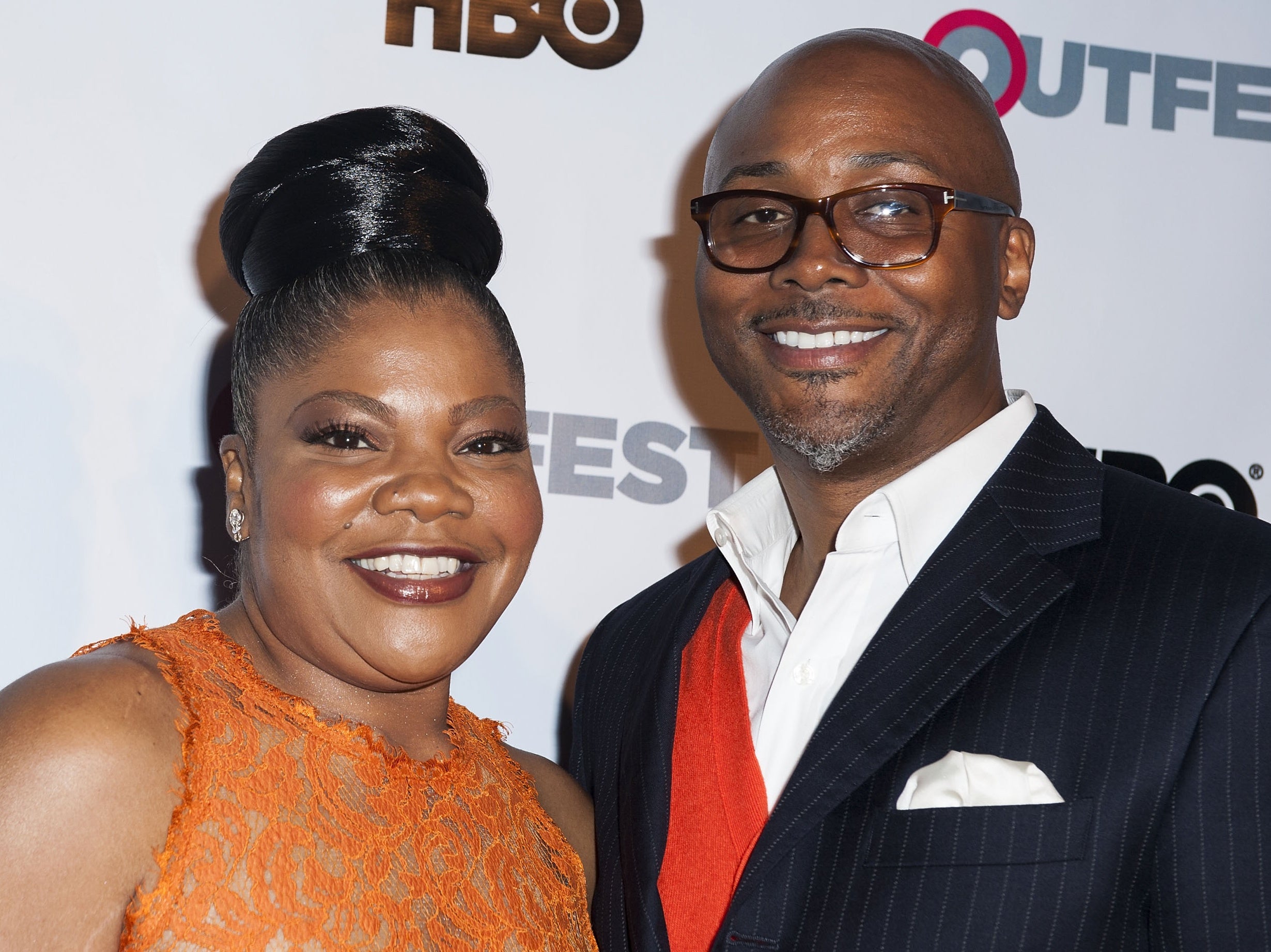 14 Adorable Photos Of Mo'Nique And Sidney Hicks' Love Over The Years