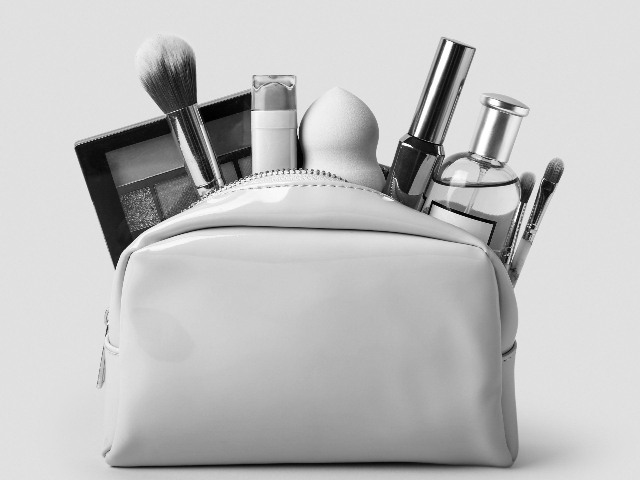 14 Beauty Products to Add to Your Travel Makeup Bag